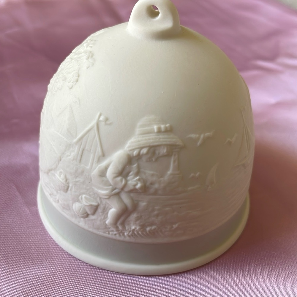 Lladro Ornament Seasons Summer Bell Collectors Society 1992 retired sea boat